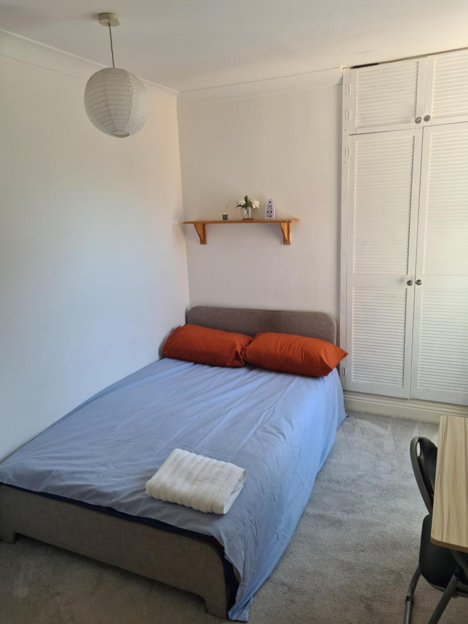 A Private & Beautiful Bedroom With Shared Bathroom In The Heart Of Bournemouth Exterior photo